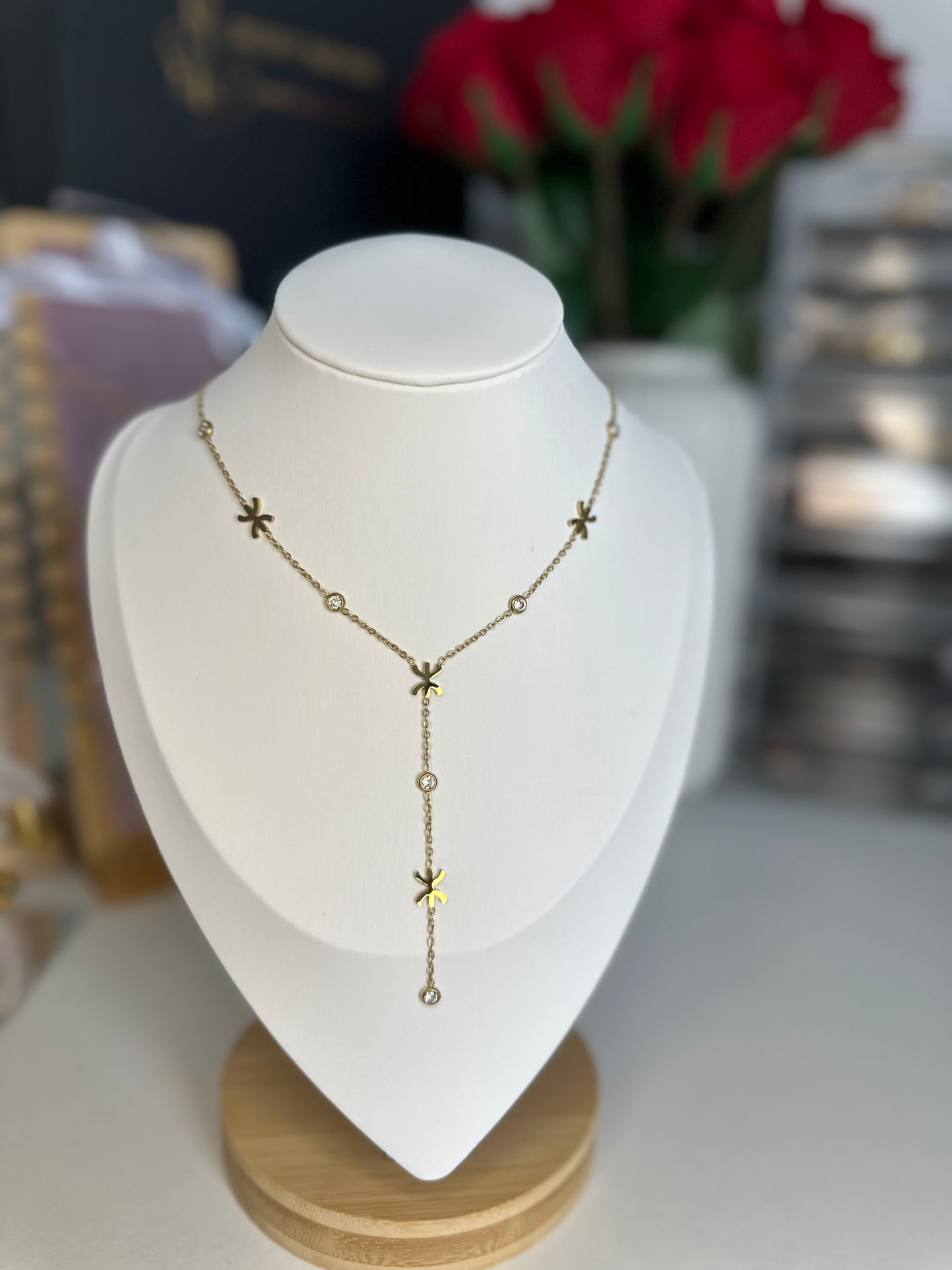 Nora | Collier sautoir en acier inoxydable avec signe Amazigh