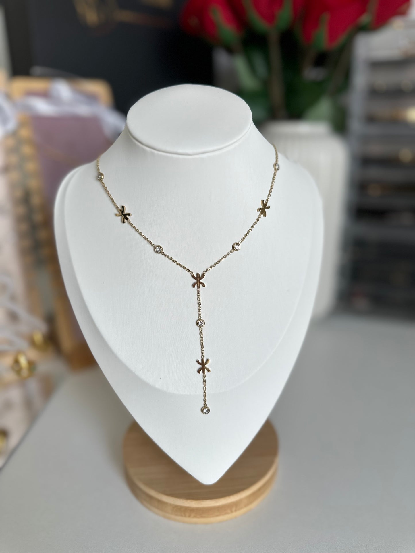 Nora | Collier sautoir en acier inoxydable avec signe Amazigh