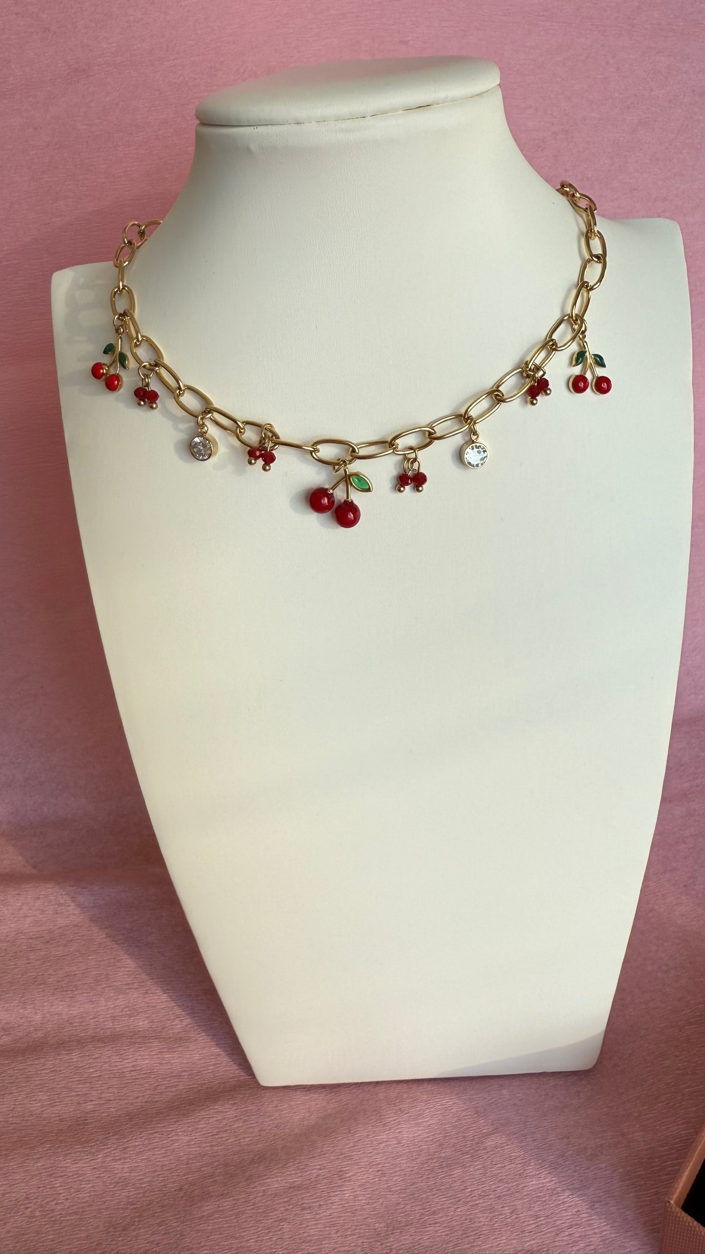 Lizea | Collier cerise en acier inoxydable